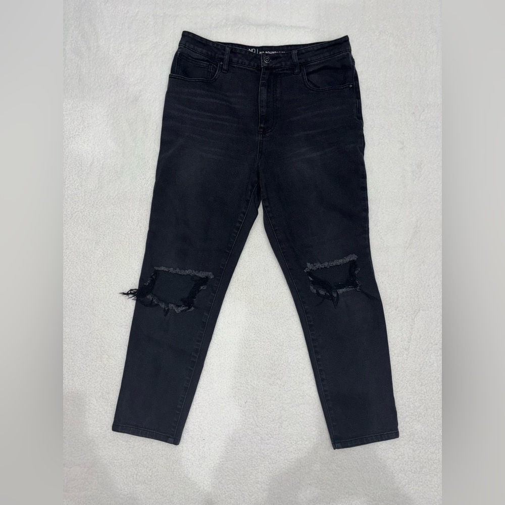 No Boundaries Black Straight Leg Jeans